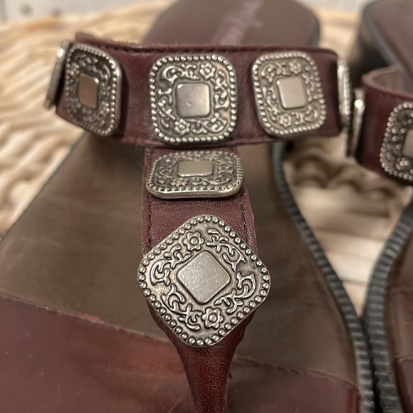 Minnetonka SALE! - Picture 11 of 11